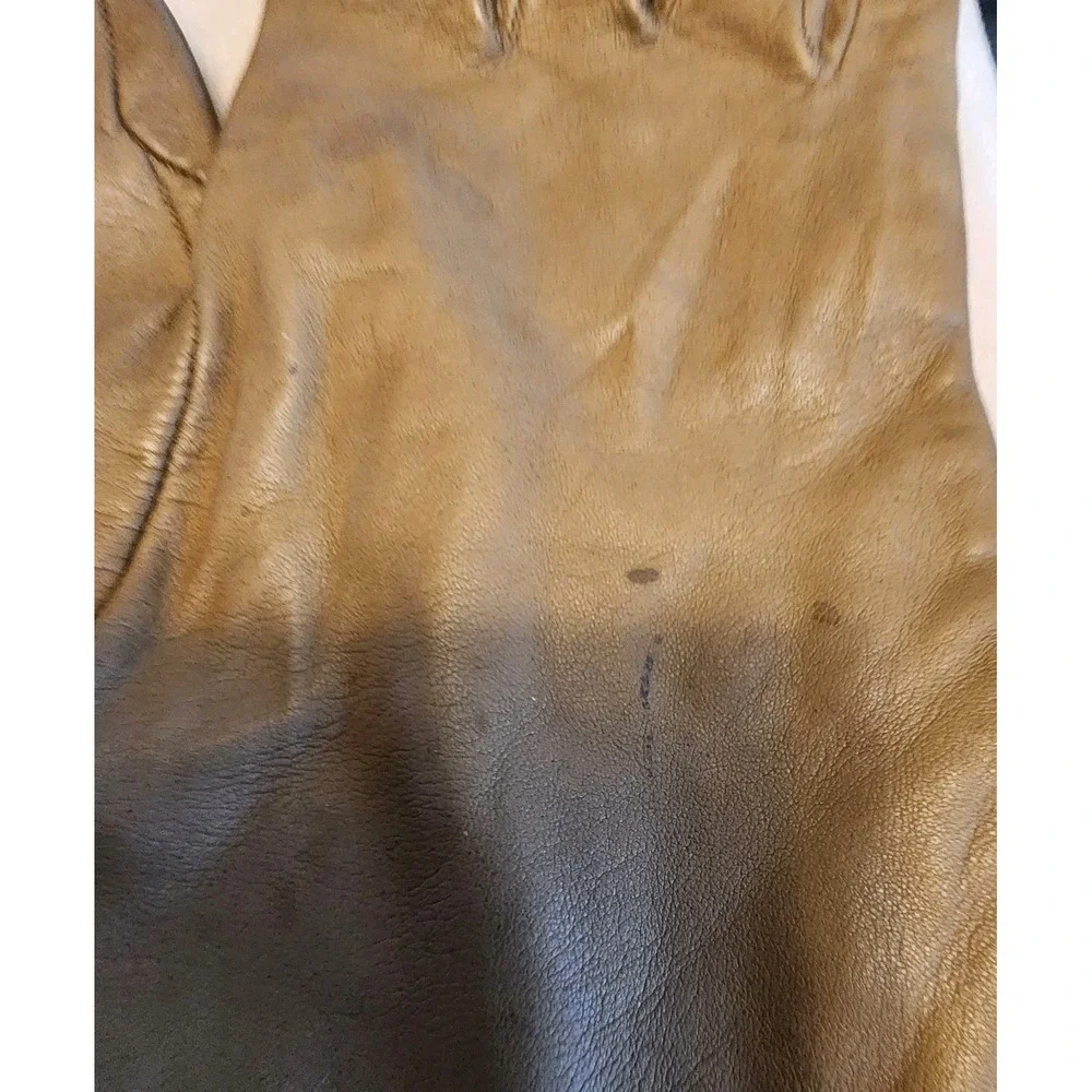 Women's Vintage Christian Dior Leather Gloves Silk lining in Camel Brown Sz 7.5